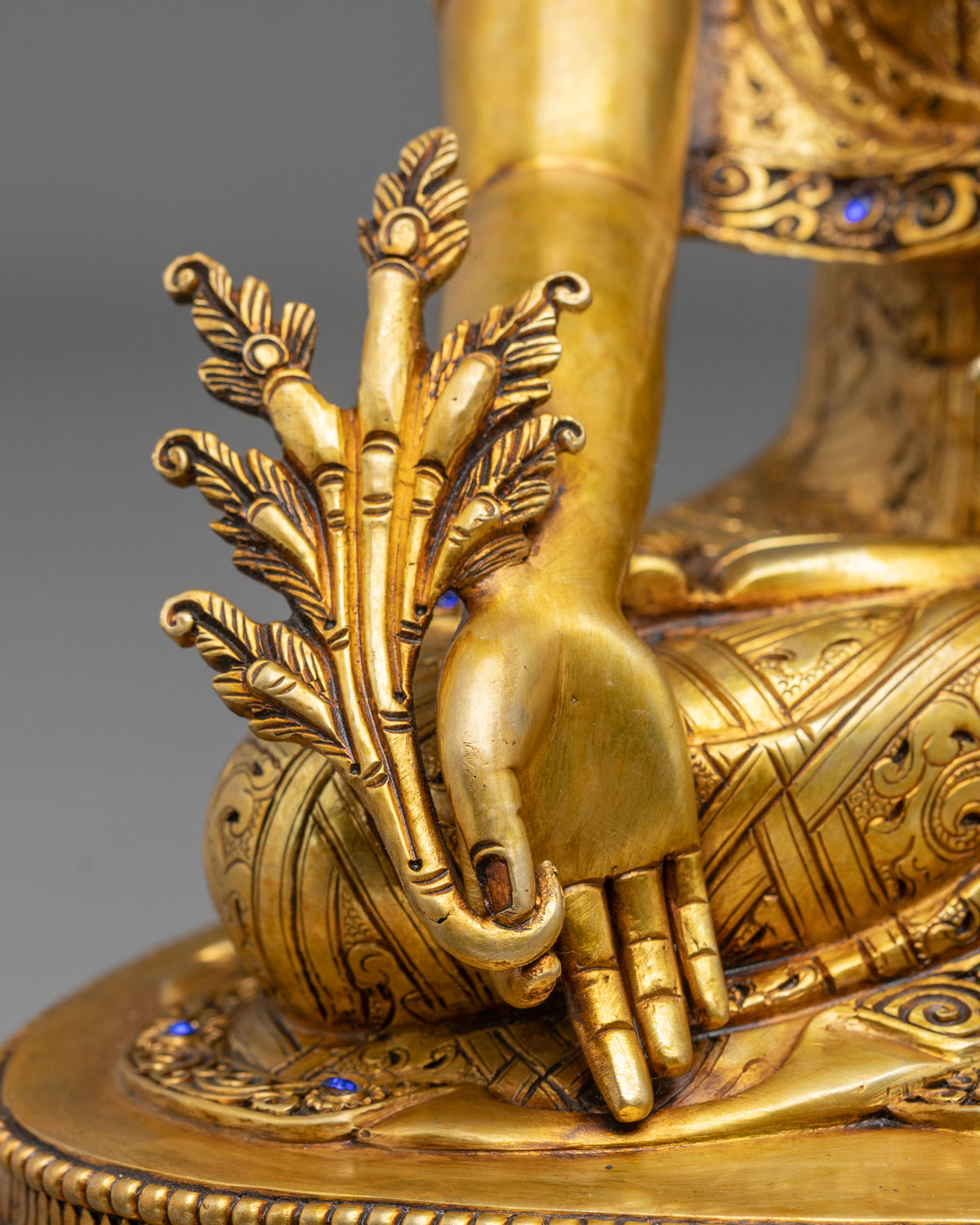 Bhaisajyaguru Statue | The Radiance of Healing Wisdom