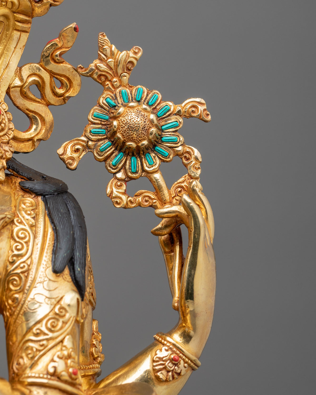 Chenrezig Great Compassion Bodhisattva Statue | 24K Gold Gilded Sculpture