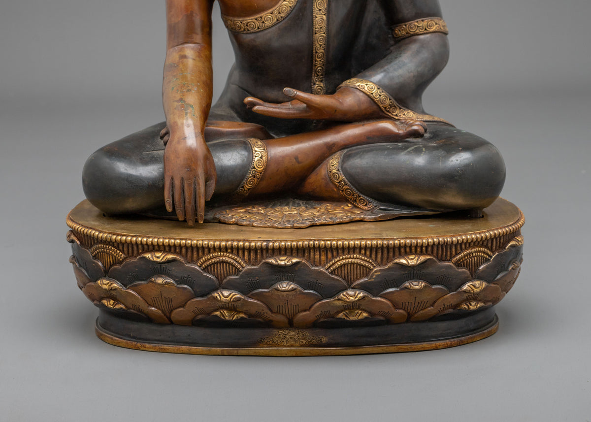 Shakyamuni Buddha Sculpture of Divine Enlightenment