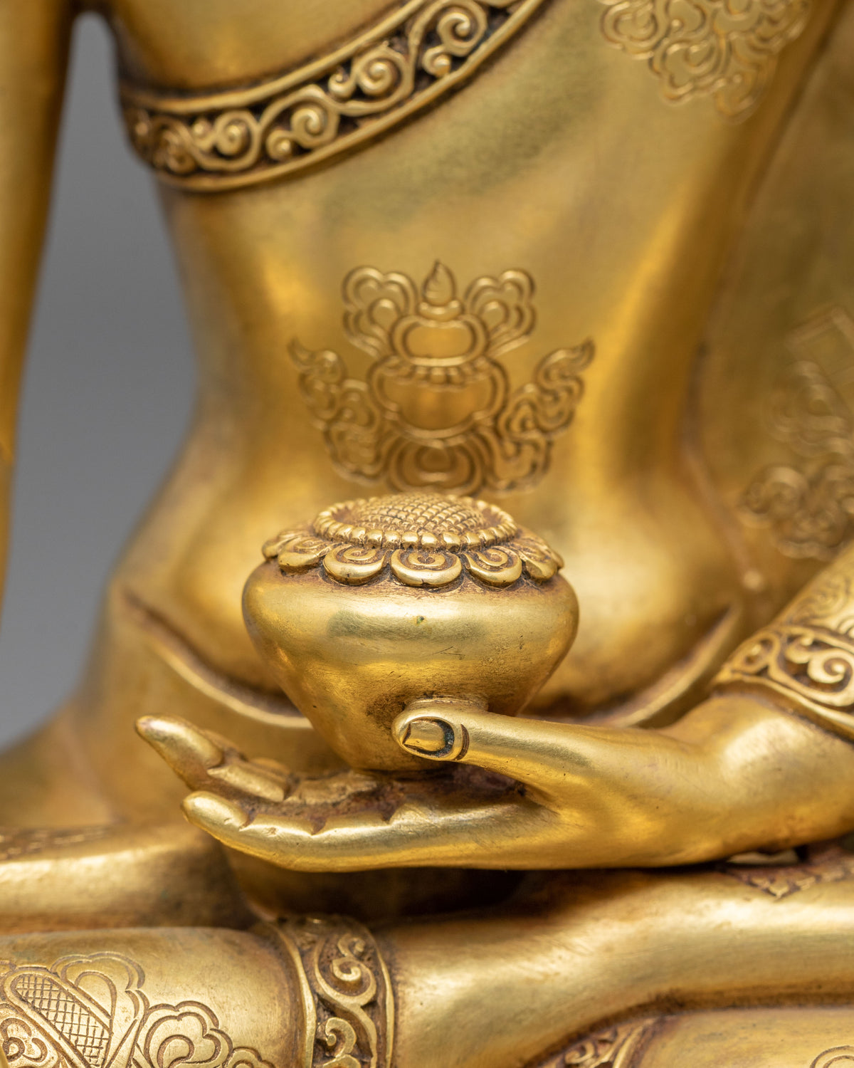 Shakyamuni Buddha Sculpture: 24K Fire Gold Plated Copper Statue