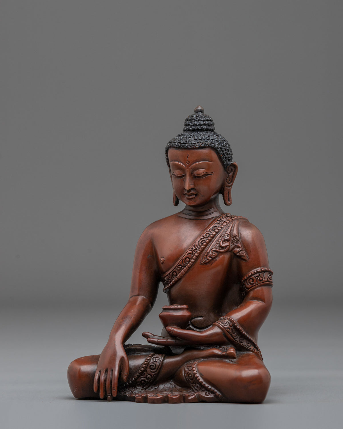 Shakyamuni Buddha Traditional Statue for Shrine