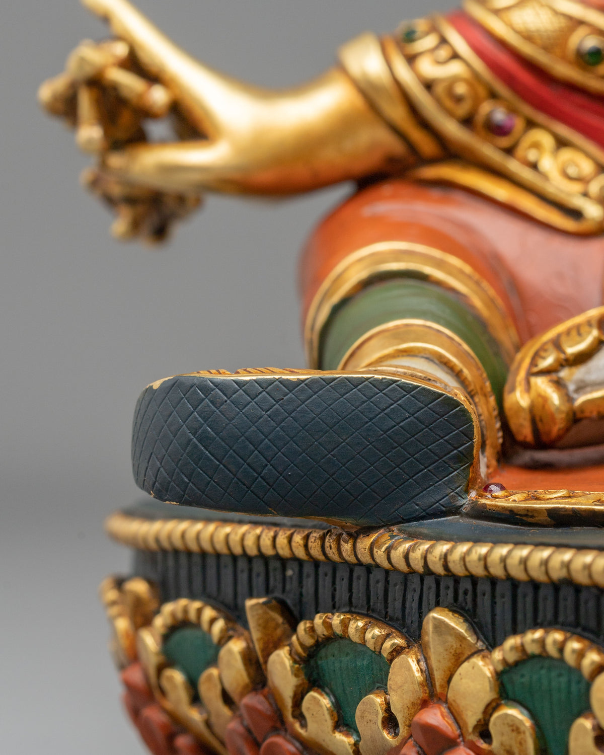 Guru Rinpoche Statue | Traditional Buddhist Artwork