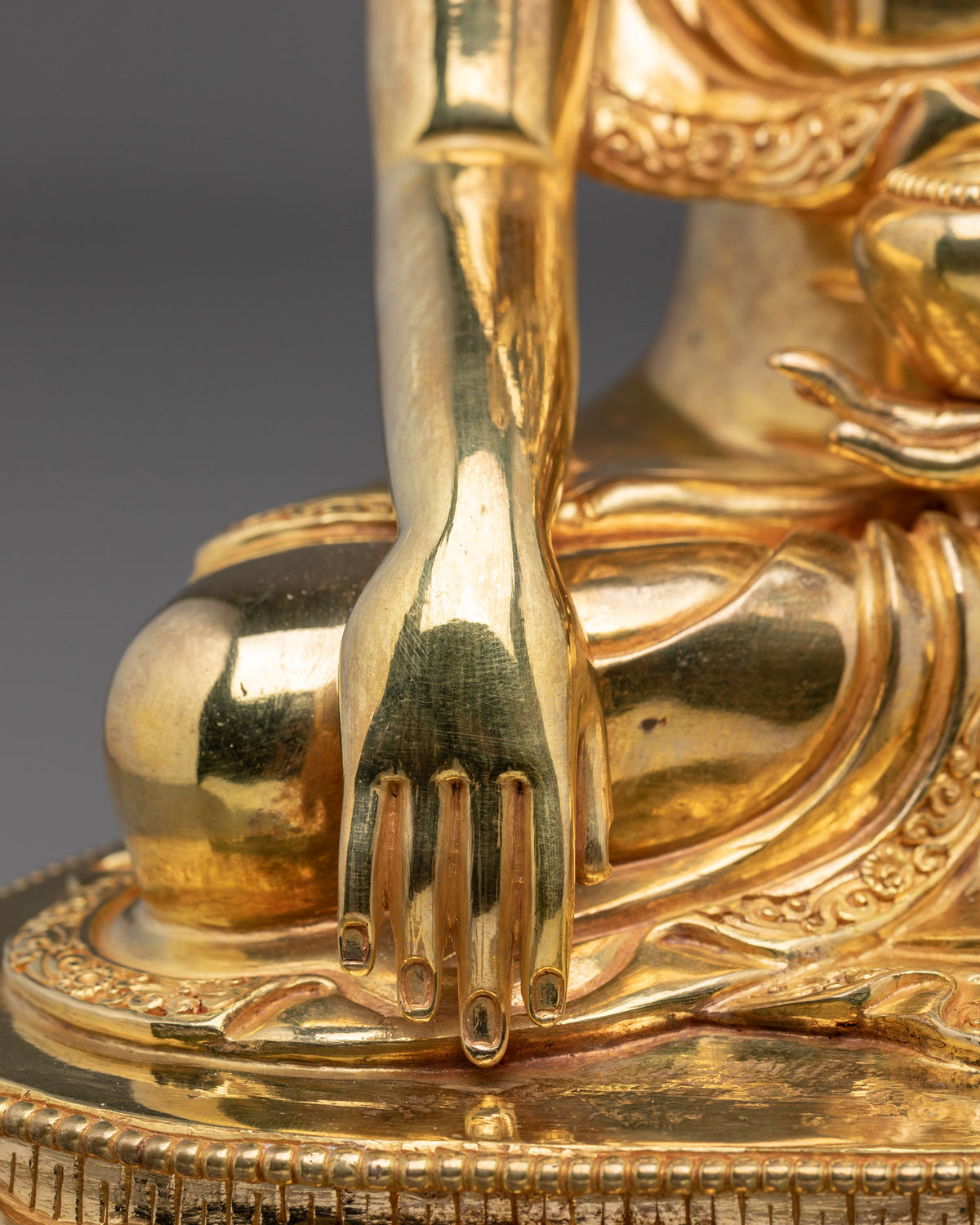 Shakyamuni Buddha Statue | Sacred Buddhist Shrine