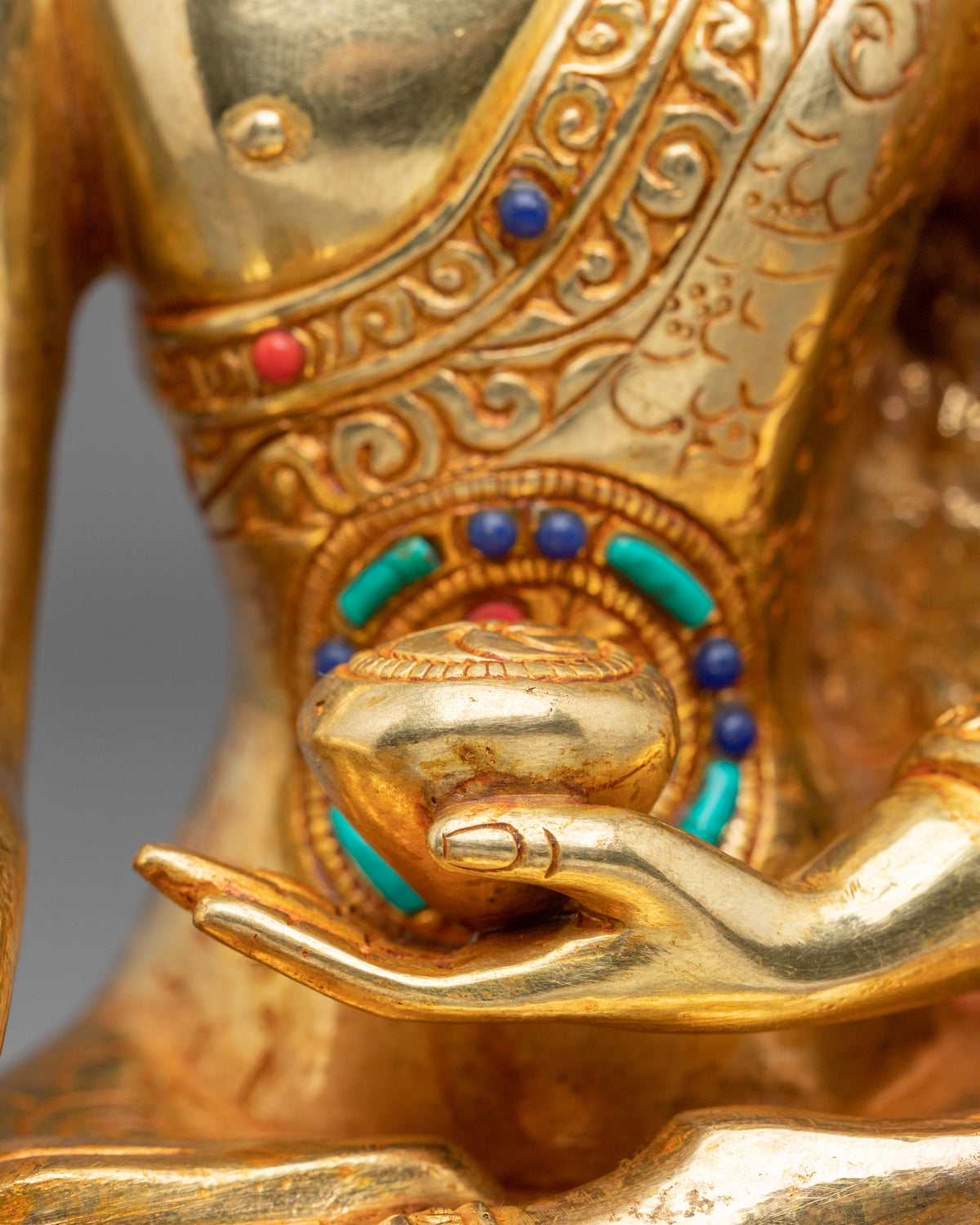 Shakyamuni Buddha Statue | The Radiant Essence of Eternal Dharma