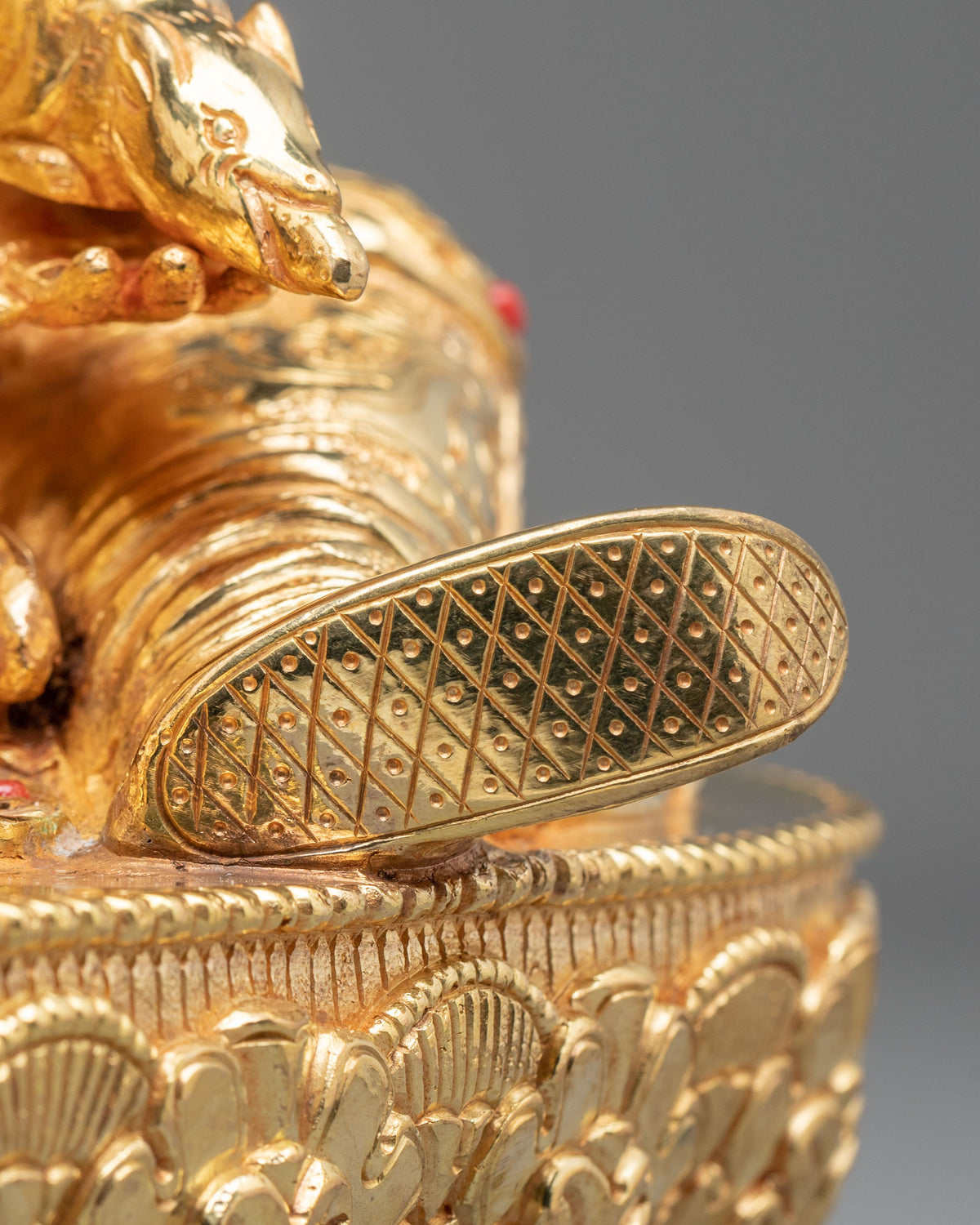 Guru Norla Statue | Guardian of Sacred Wealth