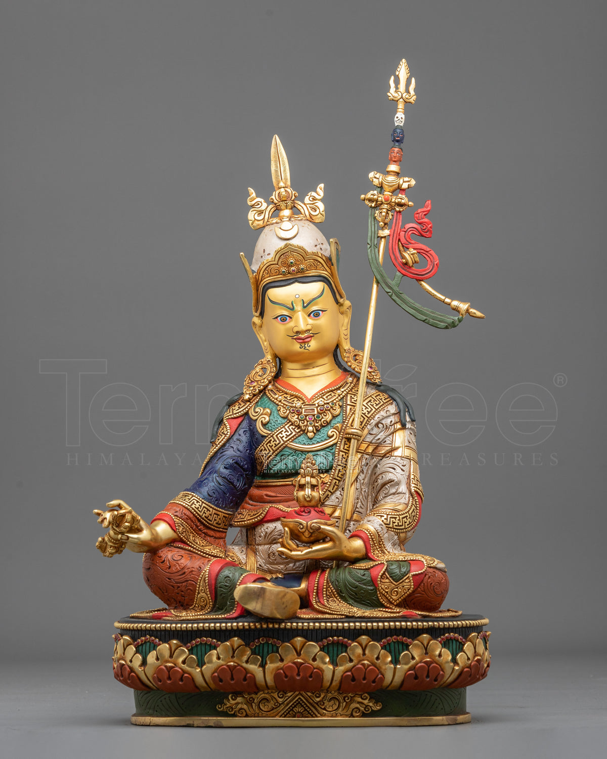 Guru Rinpoche Statue