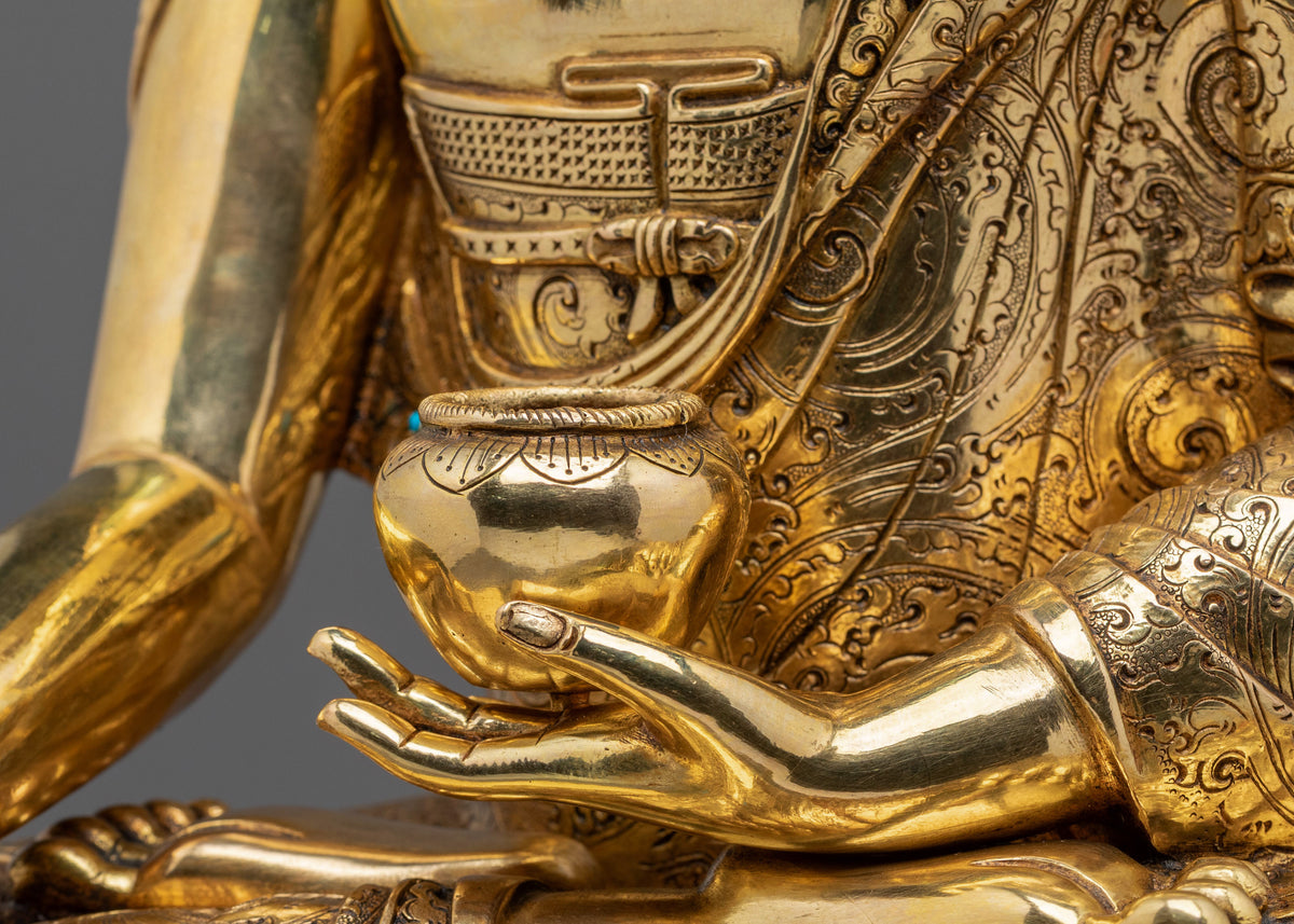 Shakyamuni Buddha: Buddha of Enlightenment and Peace