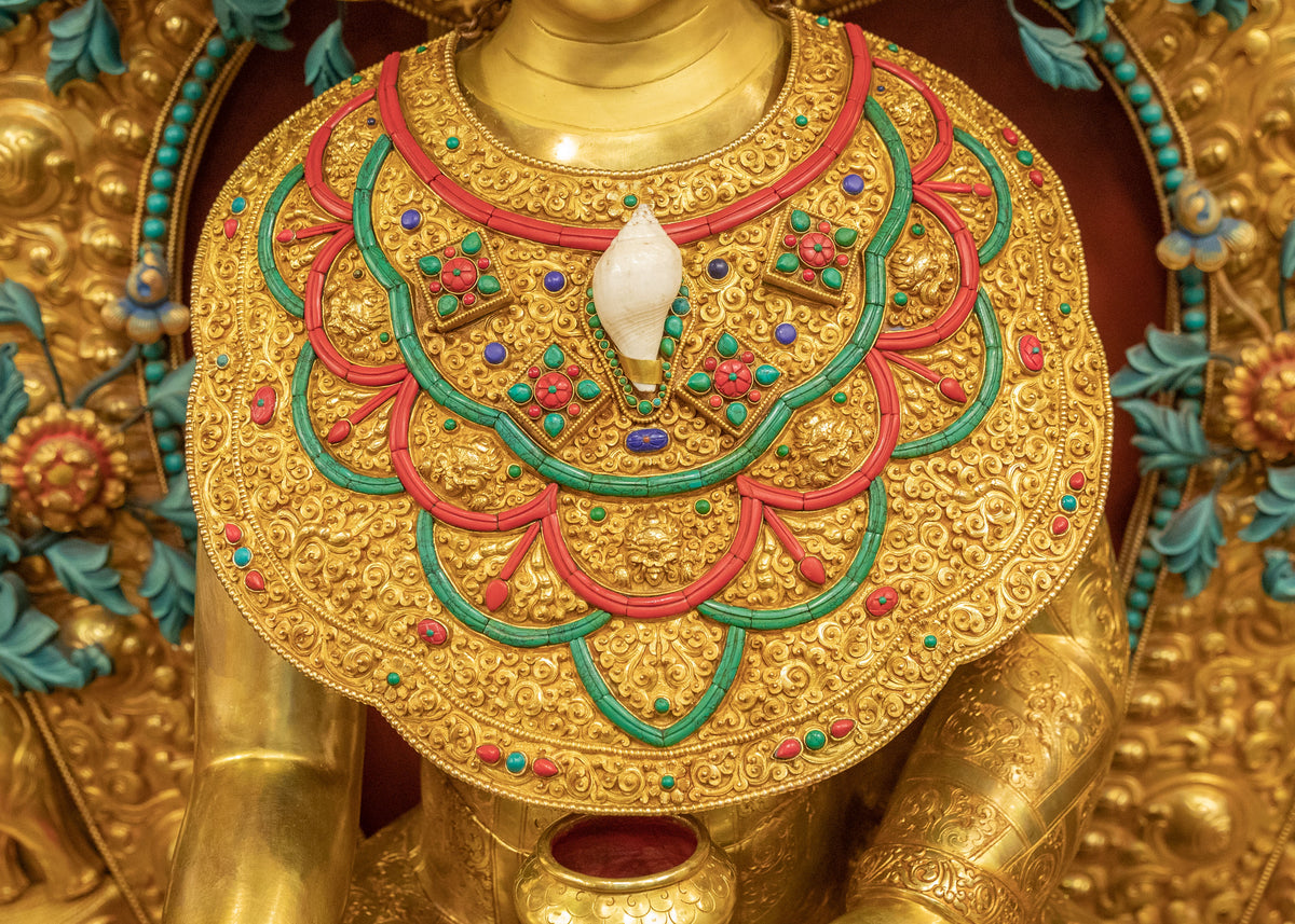 Shakyamuni Buddha on Throne Buddhist Shrine Sculpture: