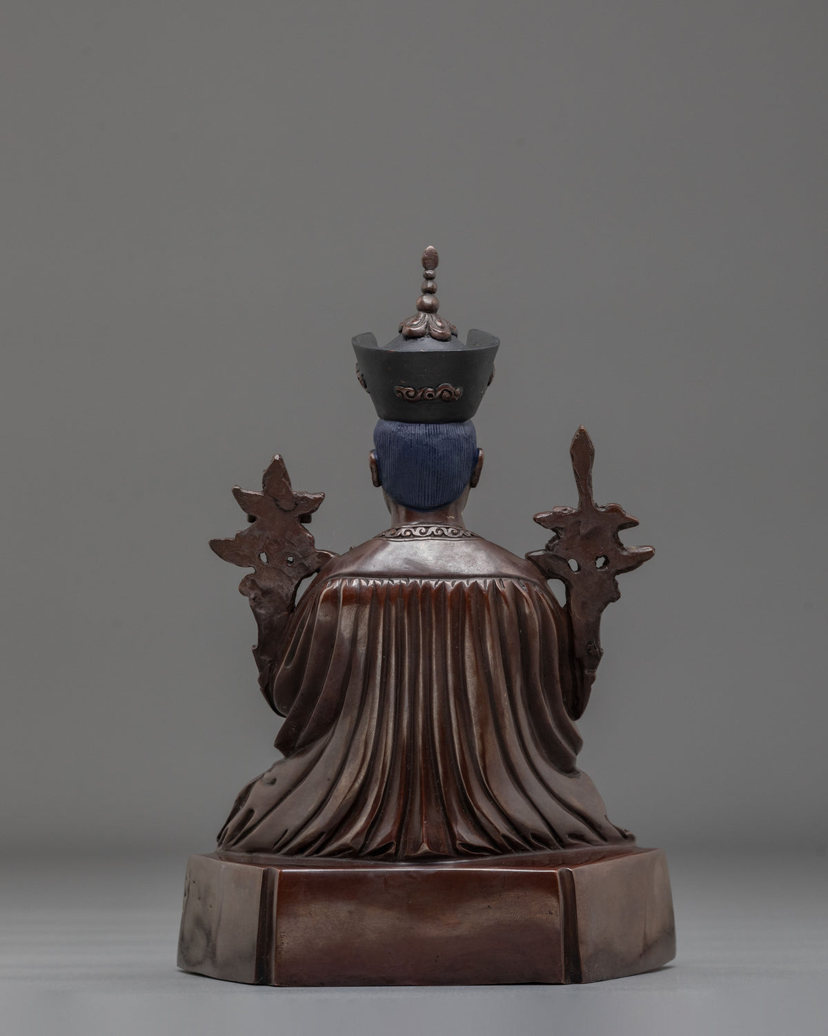Master of Kagyu Lineage Karmapa Statue