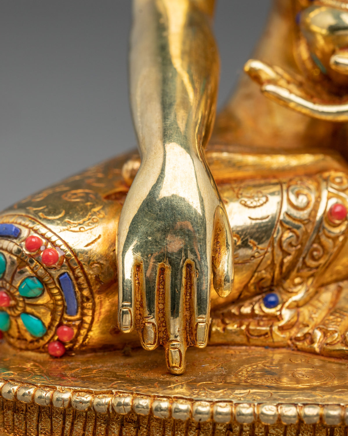 Shakyamuni Buddha Statue | The Supreme Elegance of Enlightened Wisdom