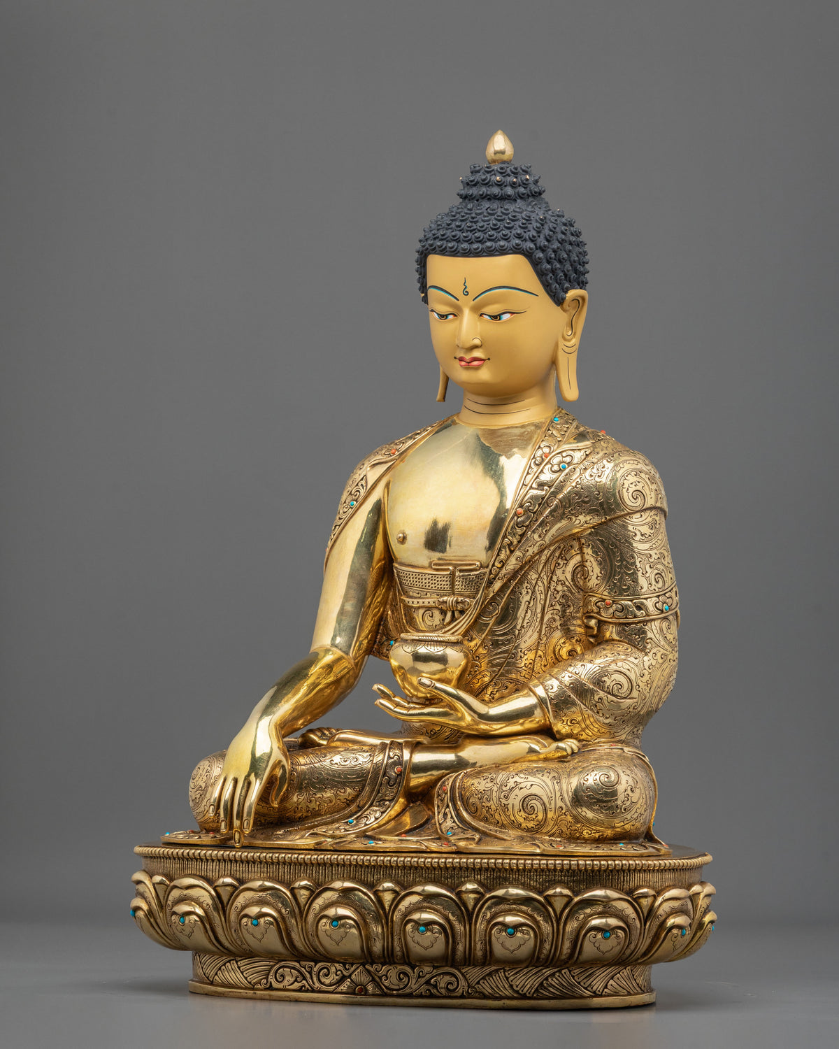 Shakyamuni Buddha: Buddha of Enlightenment and Peace