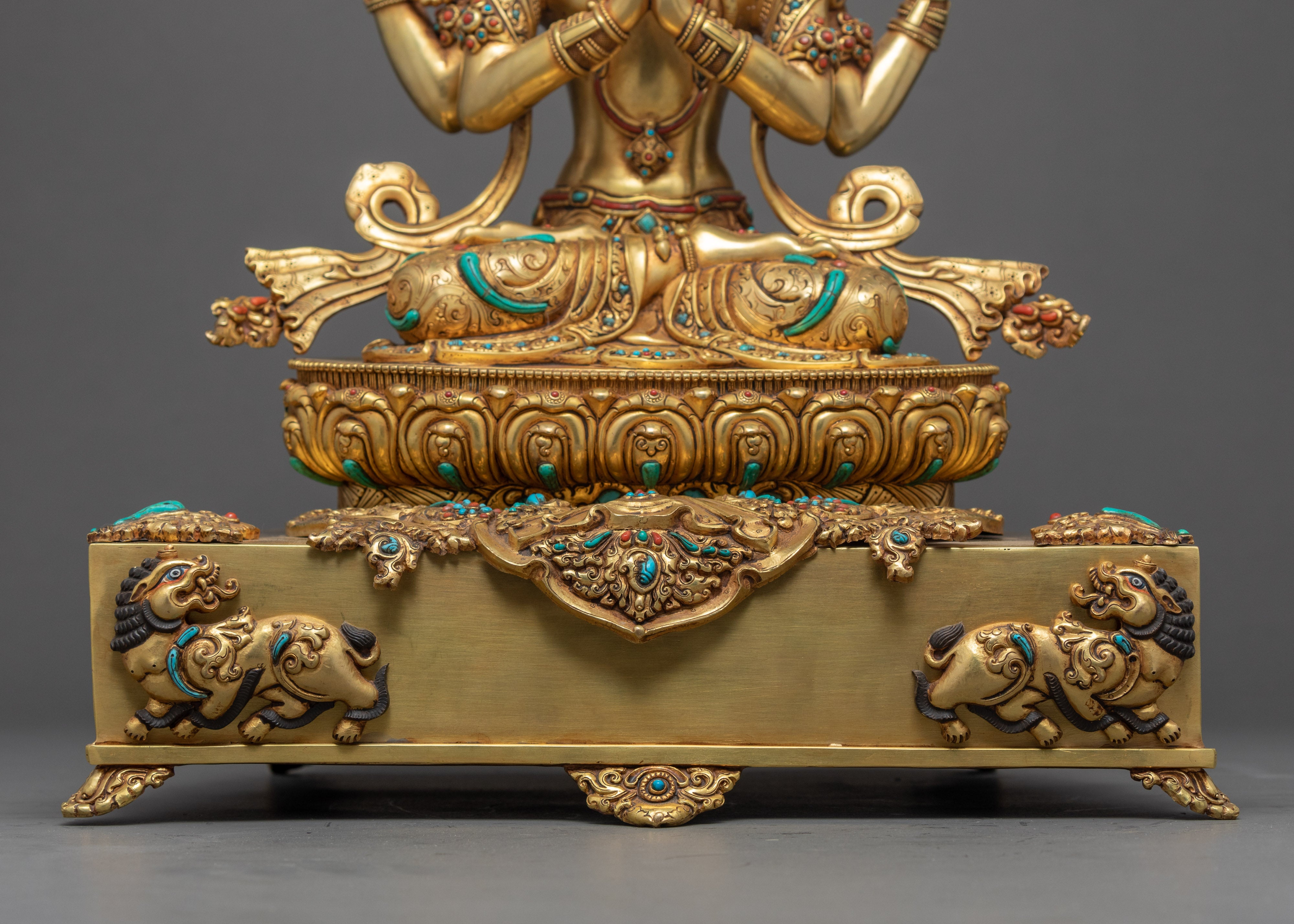 Chenrezig Throne Sculpture | Traditional Himalayan Art