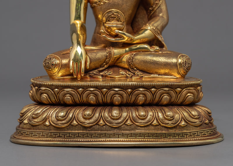 Shakyamuni Buddha Statue Art | Traditional Himalayan Statue