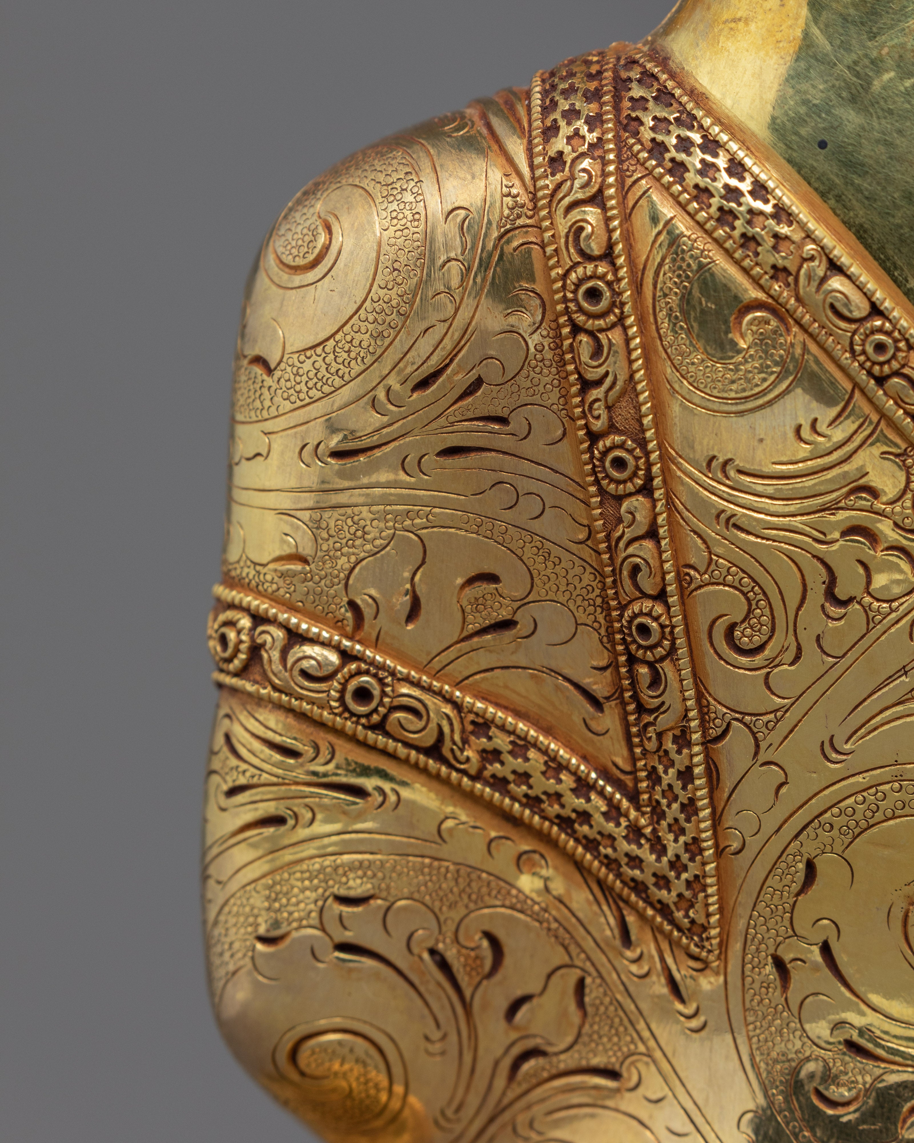 Shakyamuni Buddha Gold Sculpture | Hand-Carved Buddhist Deity