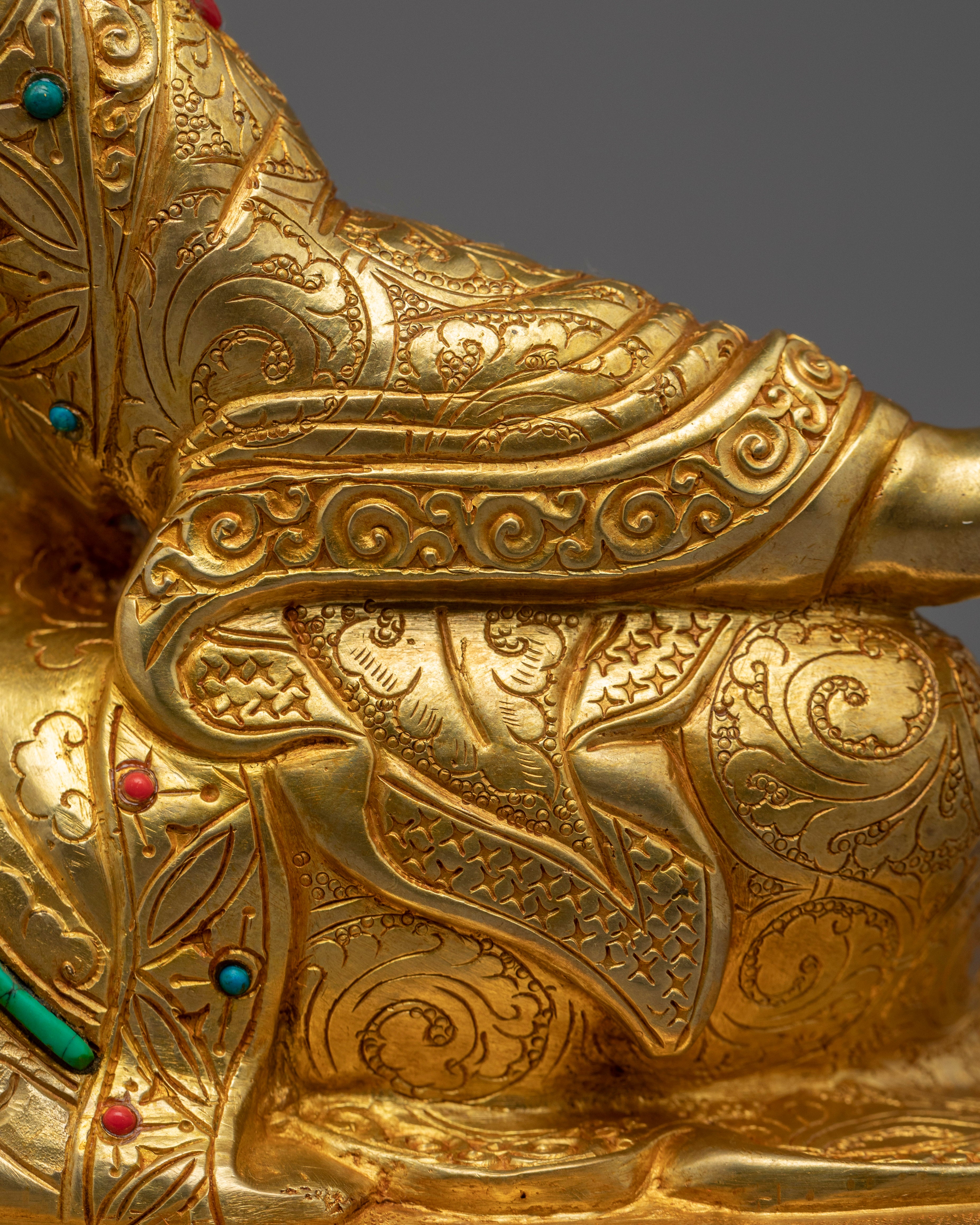 Guru Rinpoche Prayer Statue | Traditional Himalayan Art
