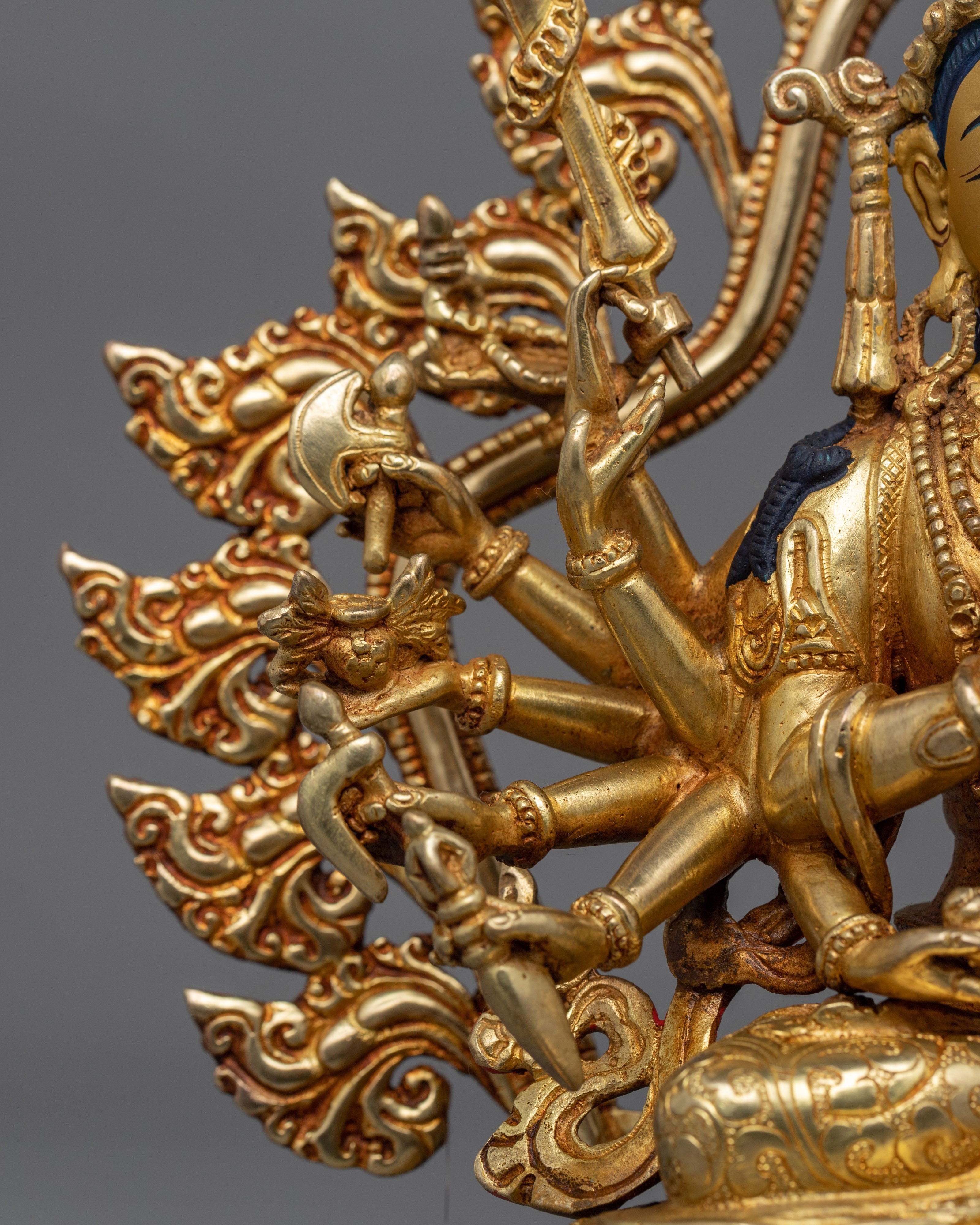 18 Arms Cundi Bodhisattva Statue | Traditional Buddhist Art