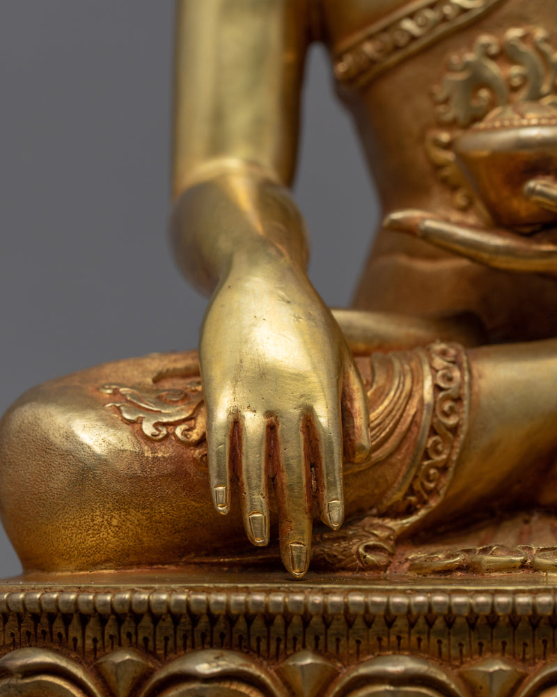 Nepal Buddha Sculpture | Gold Gilded Statue For Meditation