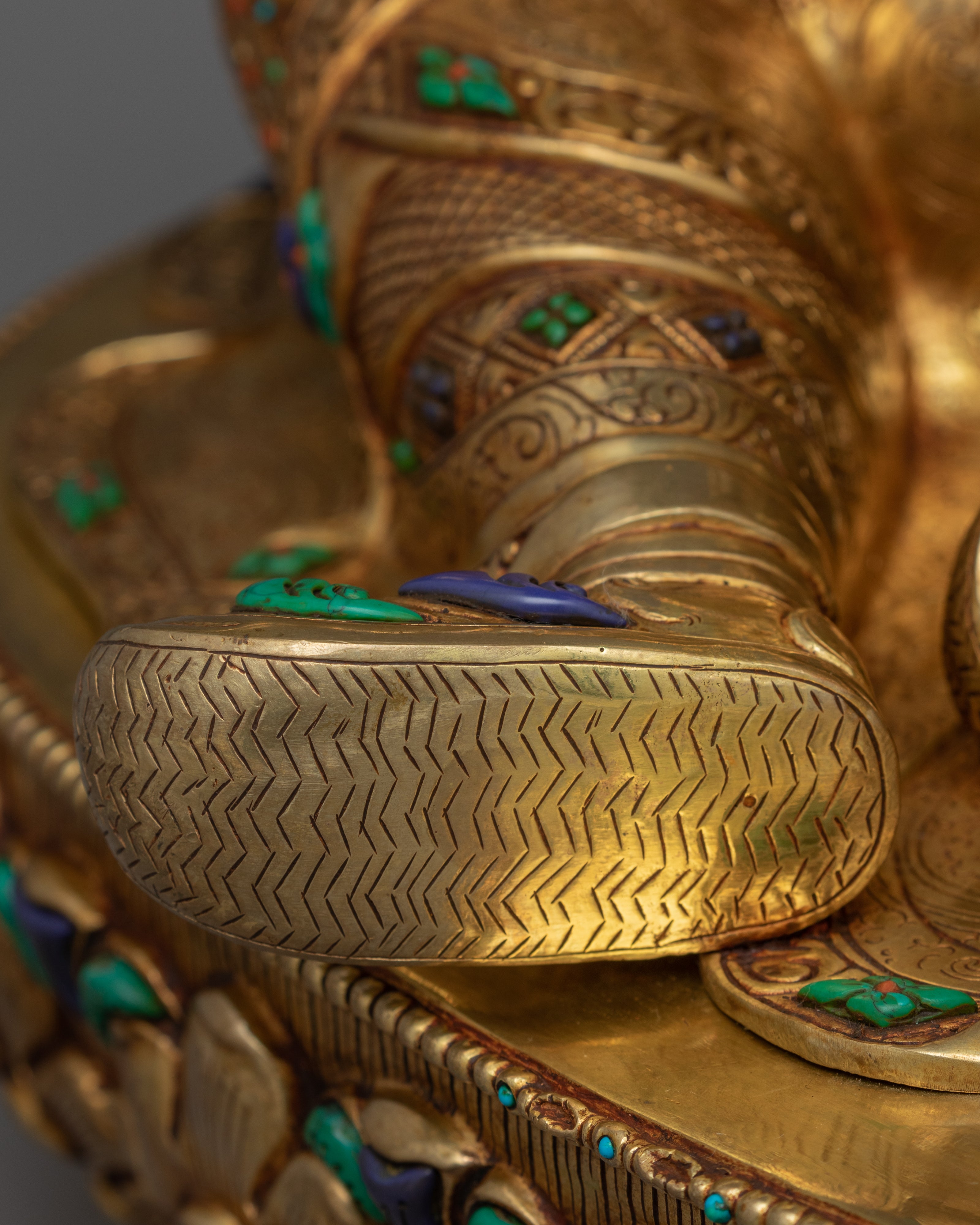 Traditional Guru Rinpoche Tibet Statue | Gold-Plated Himalayan Artwork