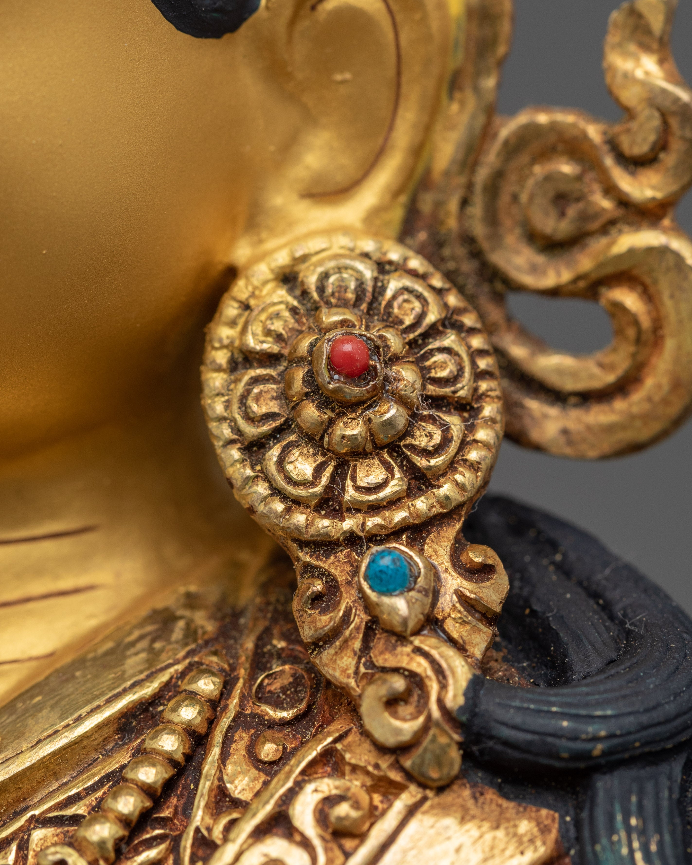 Guru Rinpoche Puja Statue | Gold-Gilded Himalayan Artwork