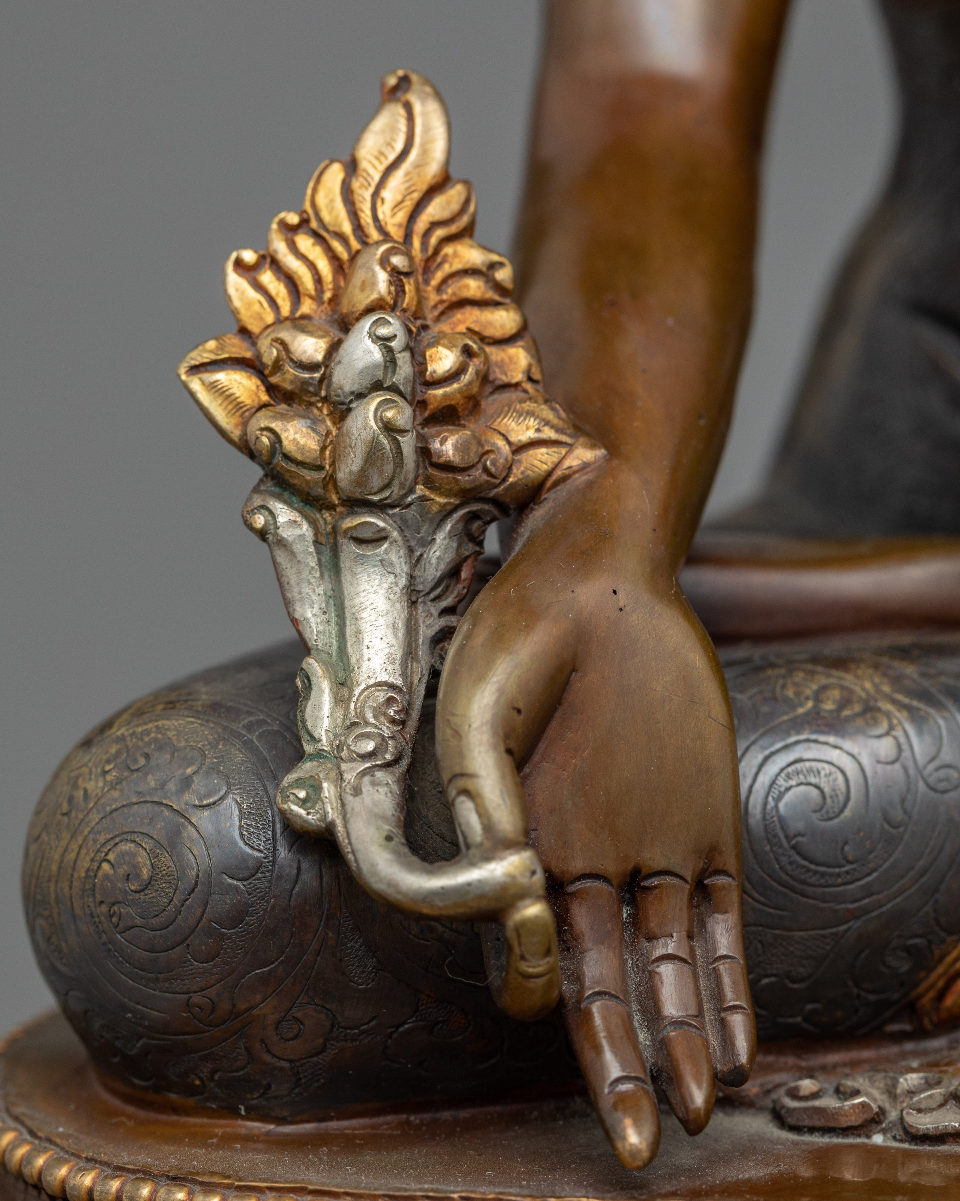 Medicine Buddha Sculpture for Bhaisajyaguru Mantra | Traditional Zen Arts