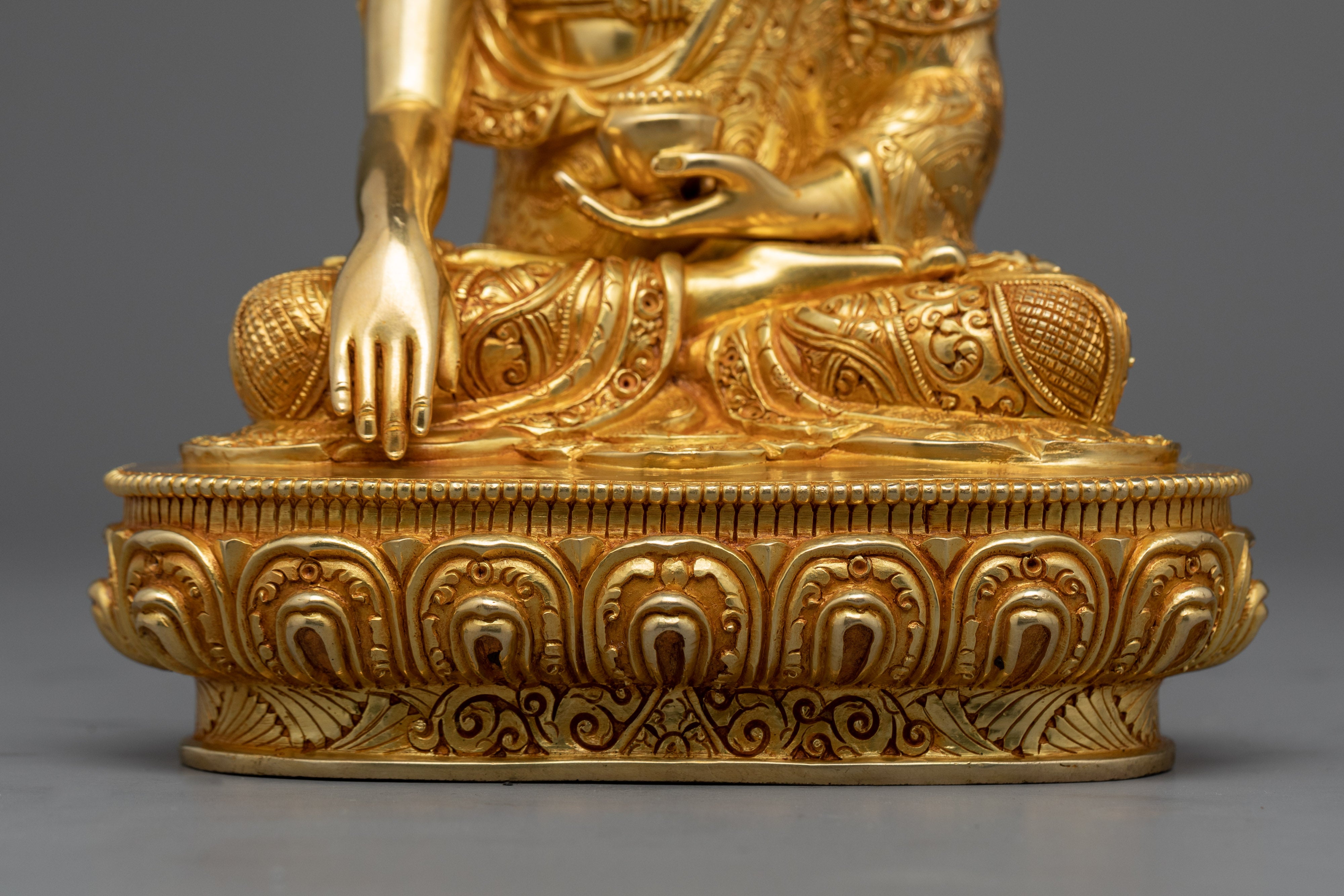 Buddha Siddhartha Gautama Shakyamuni | Traditional Handmade Statue