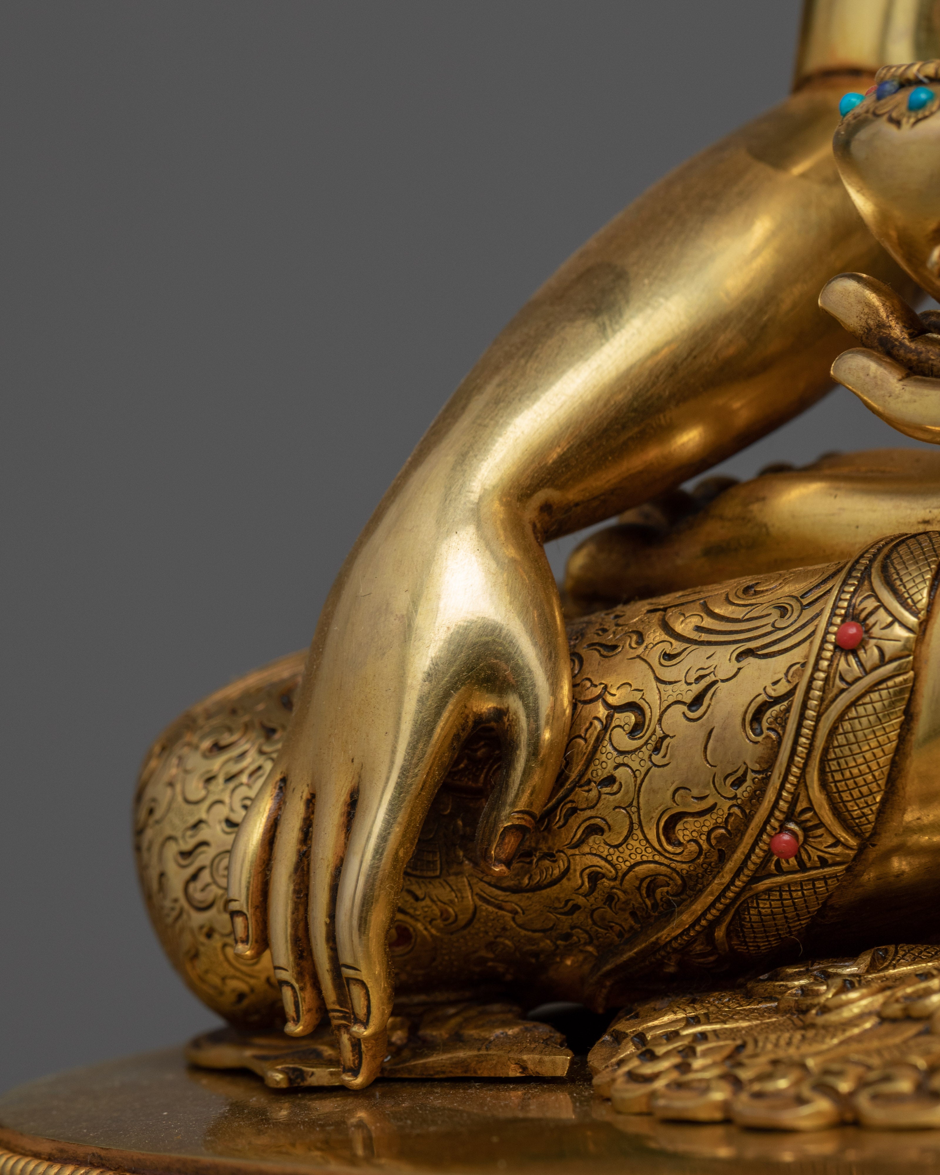 Peacefully Seated Shakyamuni Buddha Sculpture |  Statue of Historical Buddha