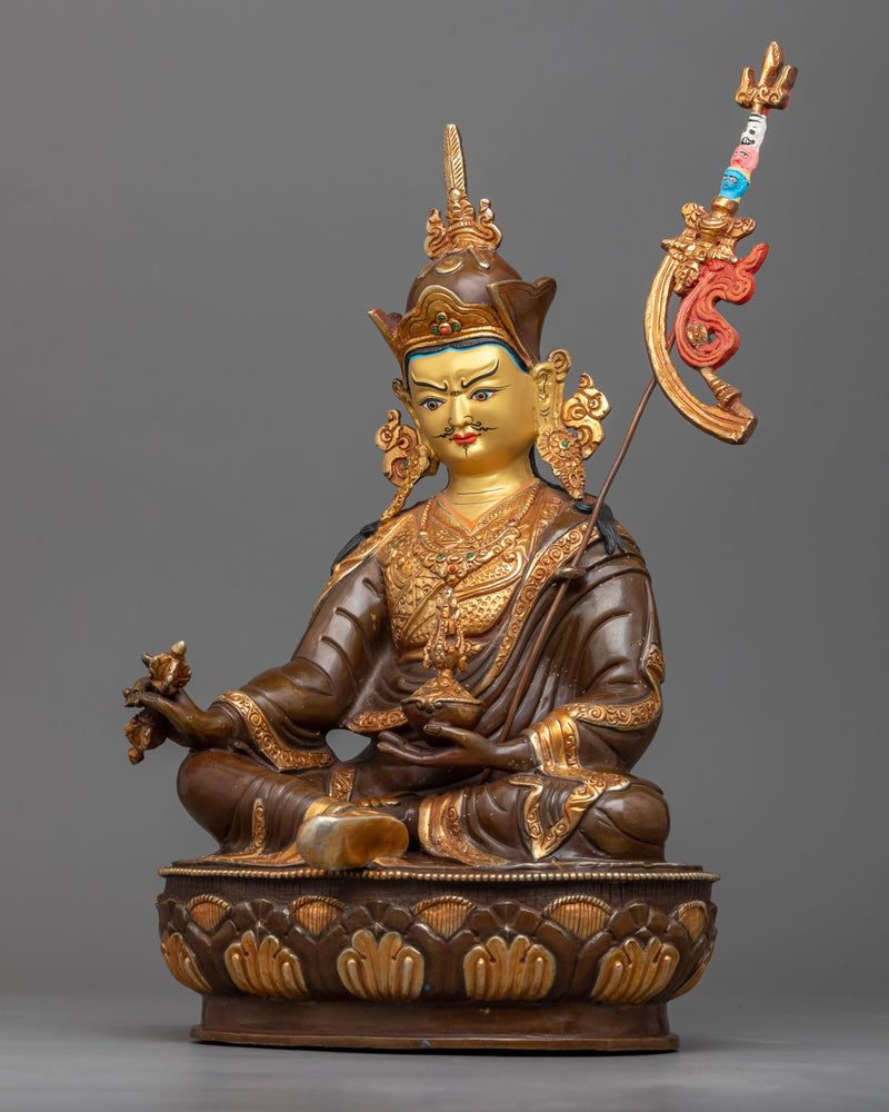 Mantra of Guru Rinpoche | Golden Statue to Help Practitioners