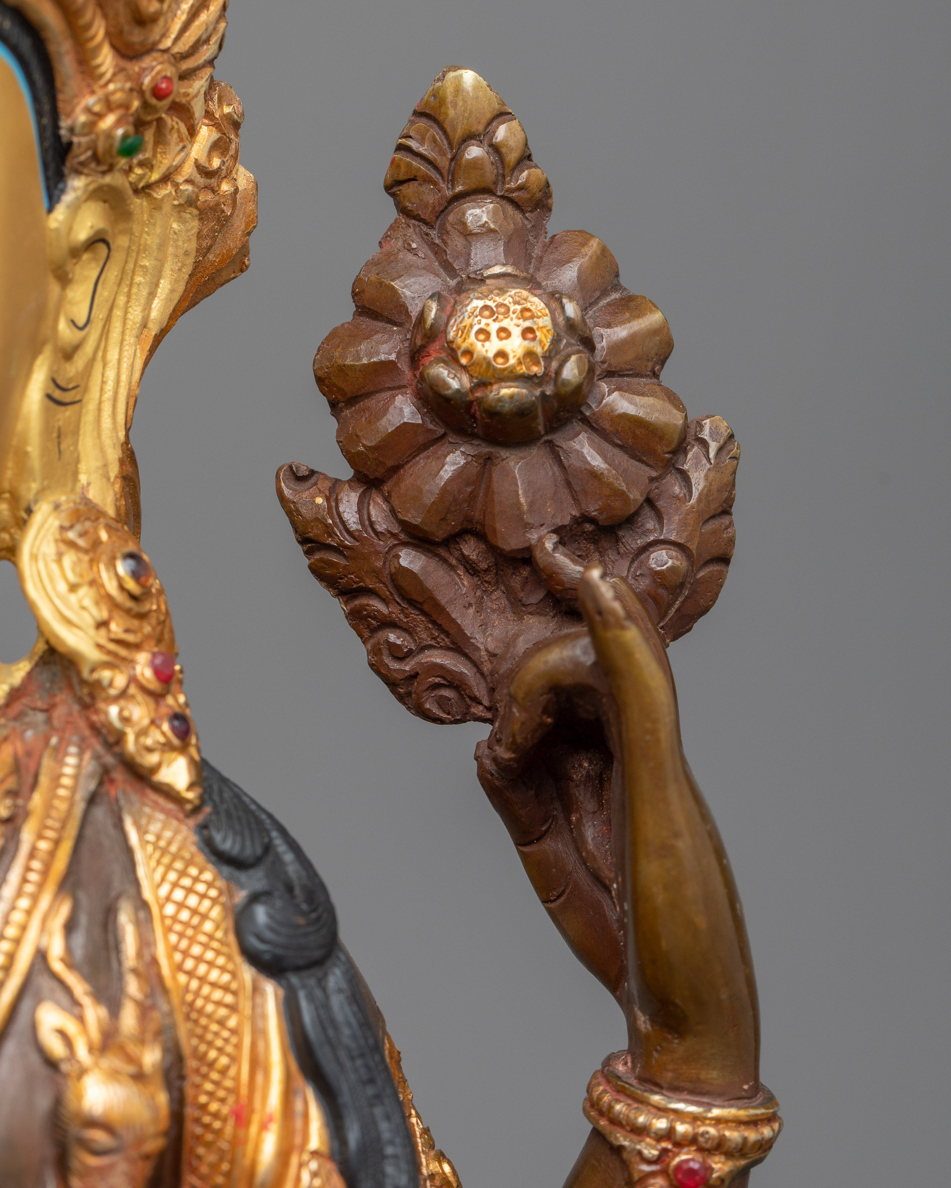 Chenrezig Many Armed Statue | Spiritual Himalayan Craftwork