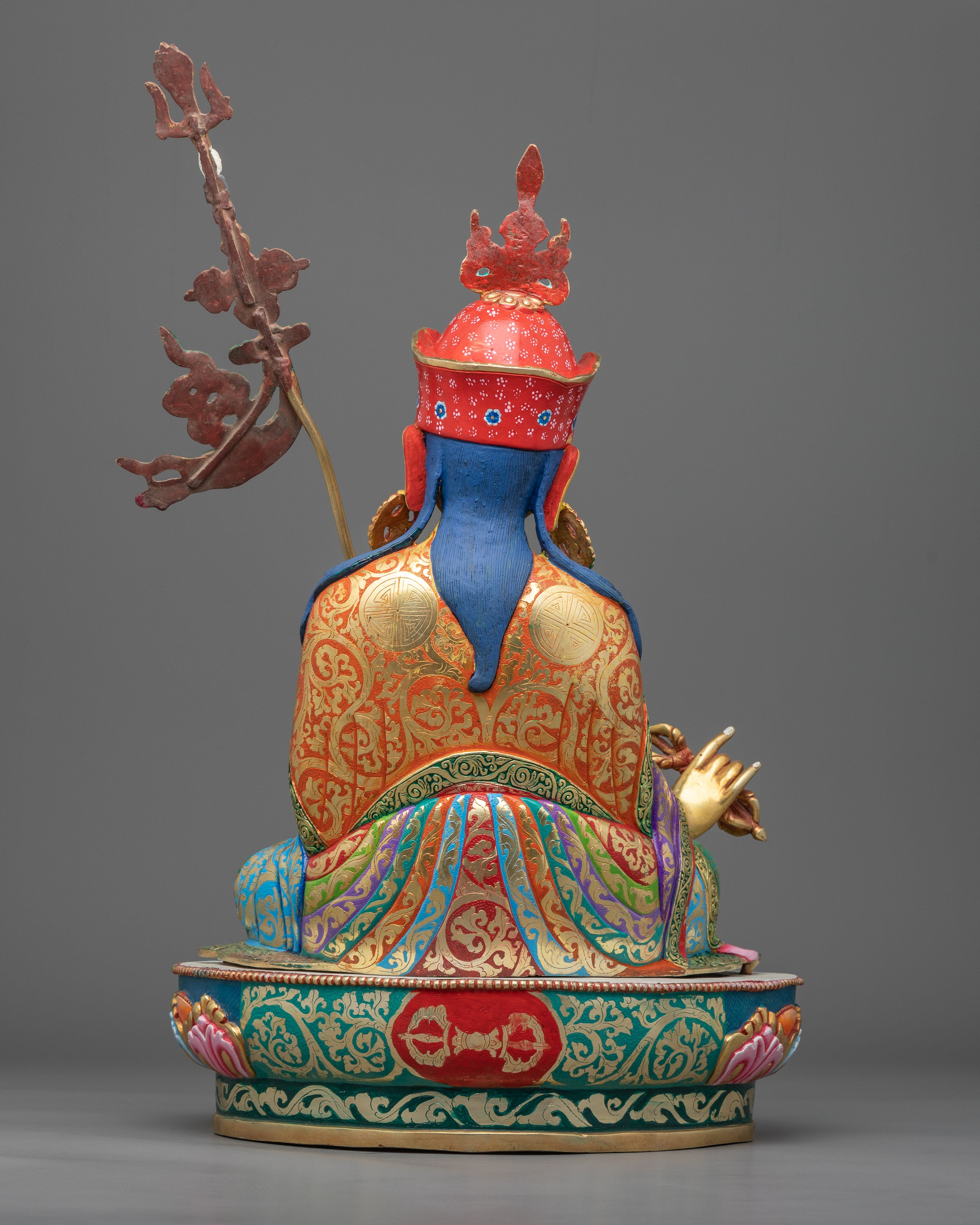 Majestic Statue for Mantra of Guru Rinpoche | Spiritual Awakening and Zen