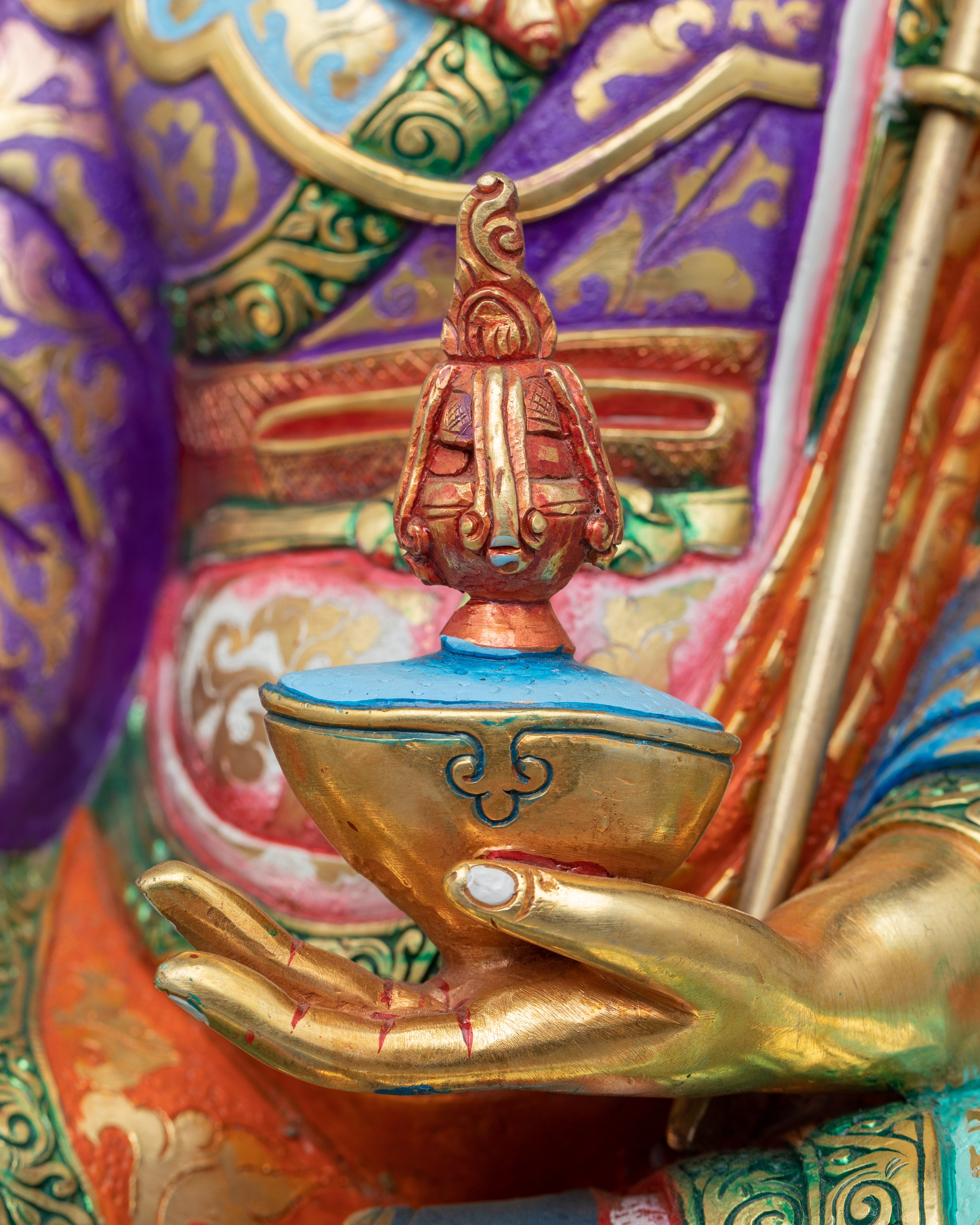 Majestic Statue for Mantra of Guru Rinpoche | Spiritual Awakening and Zen