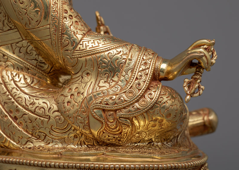 Guru Rinpoche Mantra in Tibetan | Invoke the Blessings of the Precious Master