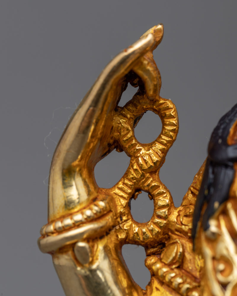 Avalokiteshvara Chenrezig Statue | "One Who Looks With Unwavering Eye"