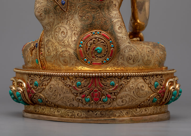 Statue of a Buddha Shakyamuni | The Enlightened One