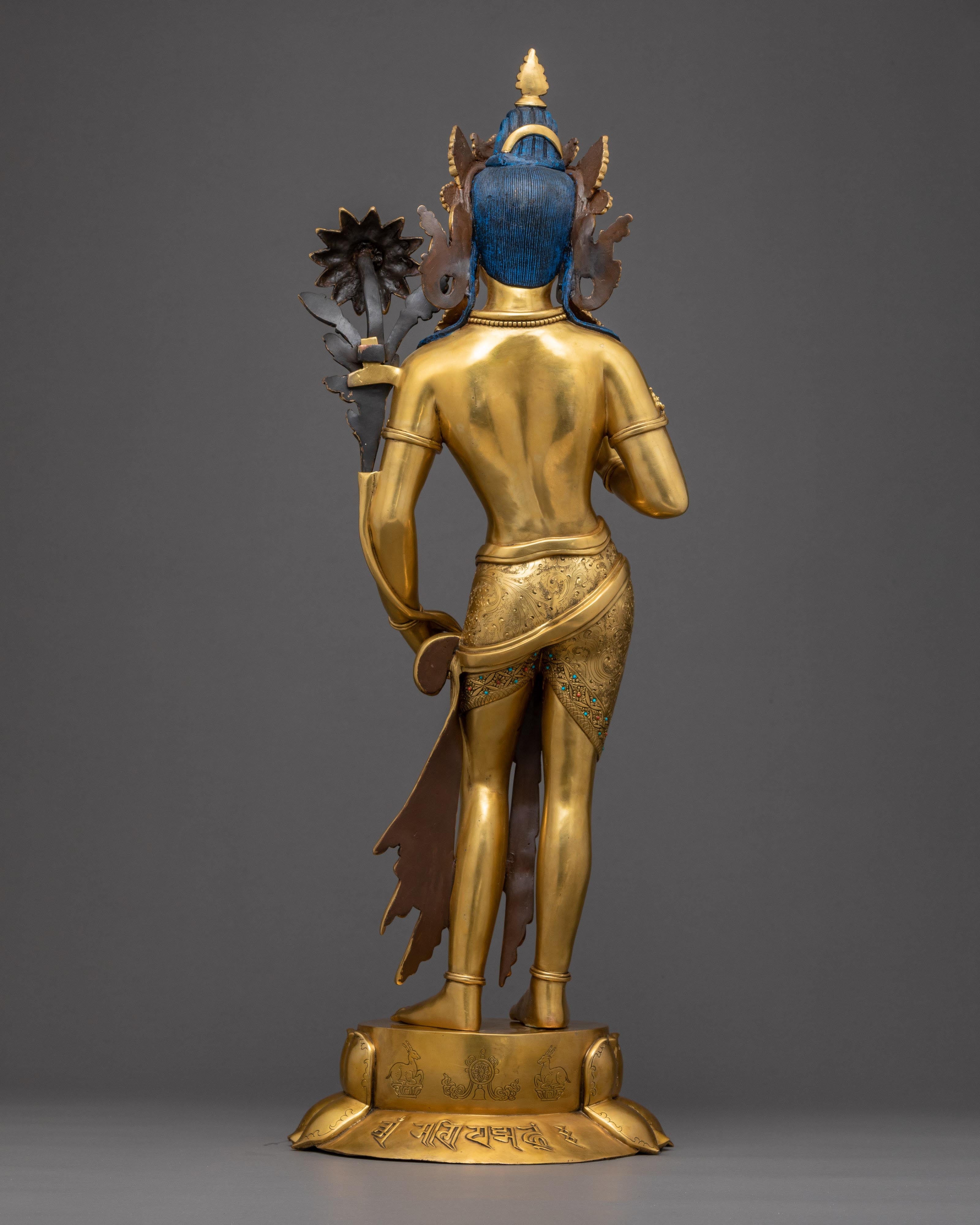 Standing Chenrezig Padmapani Statue | Traditional Avalokiteshvara Art