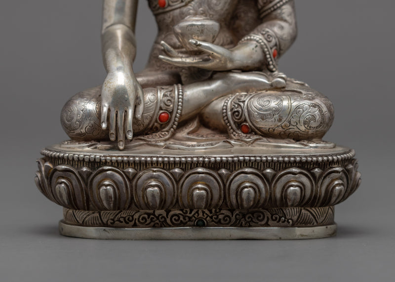 Shakyamuni Buddha Sculpture | Traditional Buddhist Statue