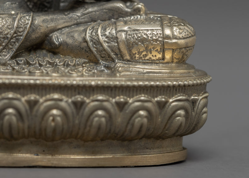 Miniature sculpture of Shakyamuni Buddha |  Buddhist Buddha Statue