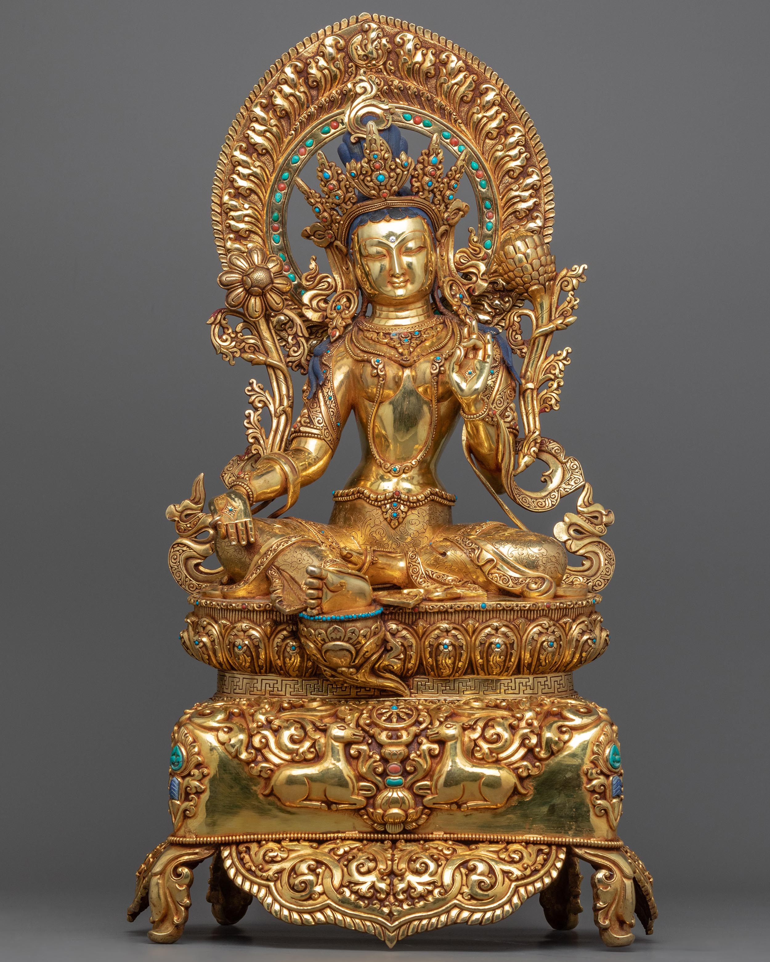statue of green tara