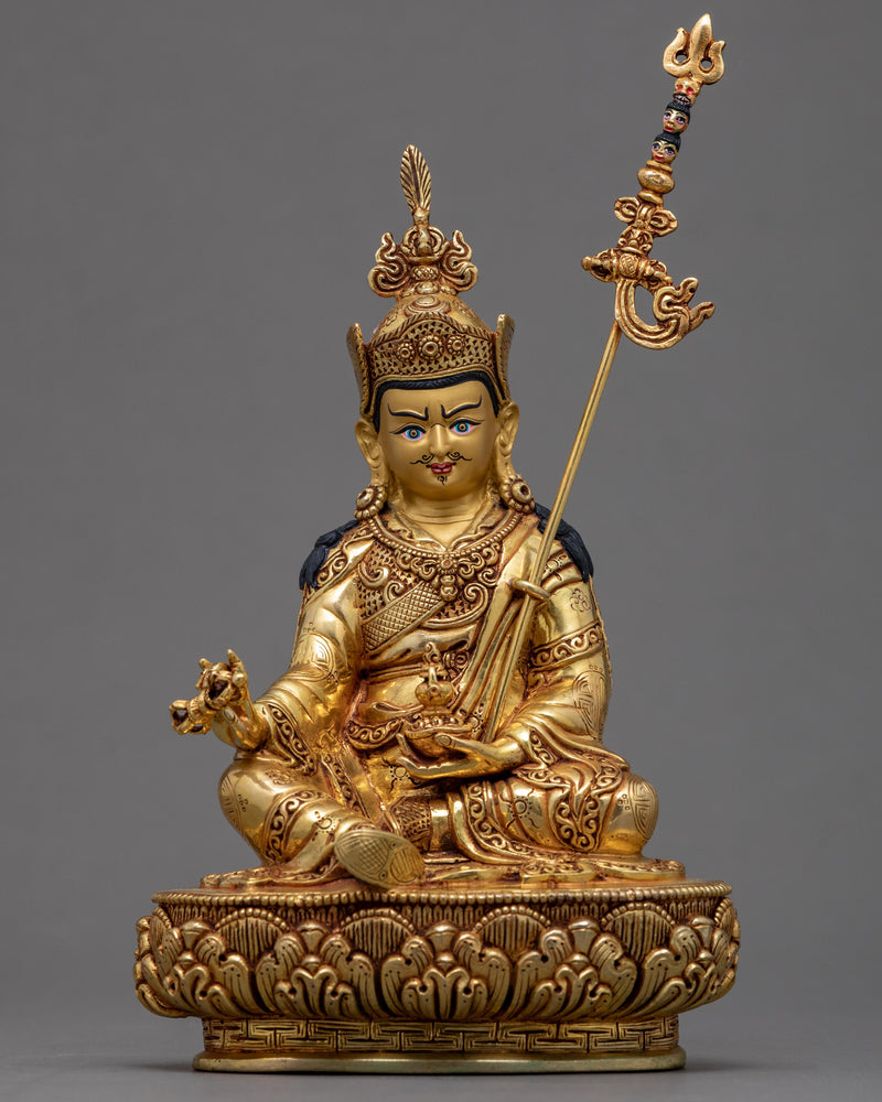 Guru Rinpoche Buddhist Statue