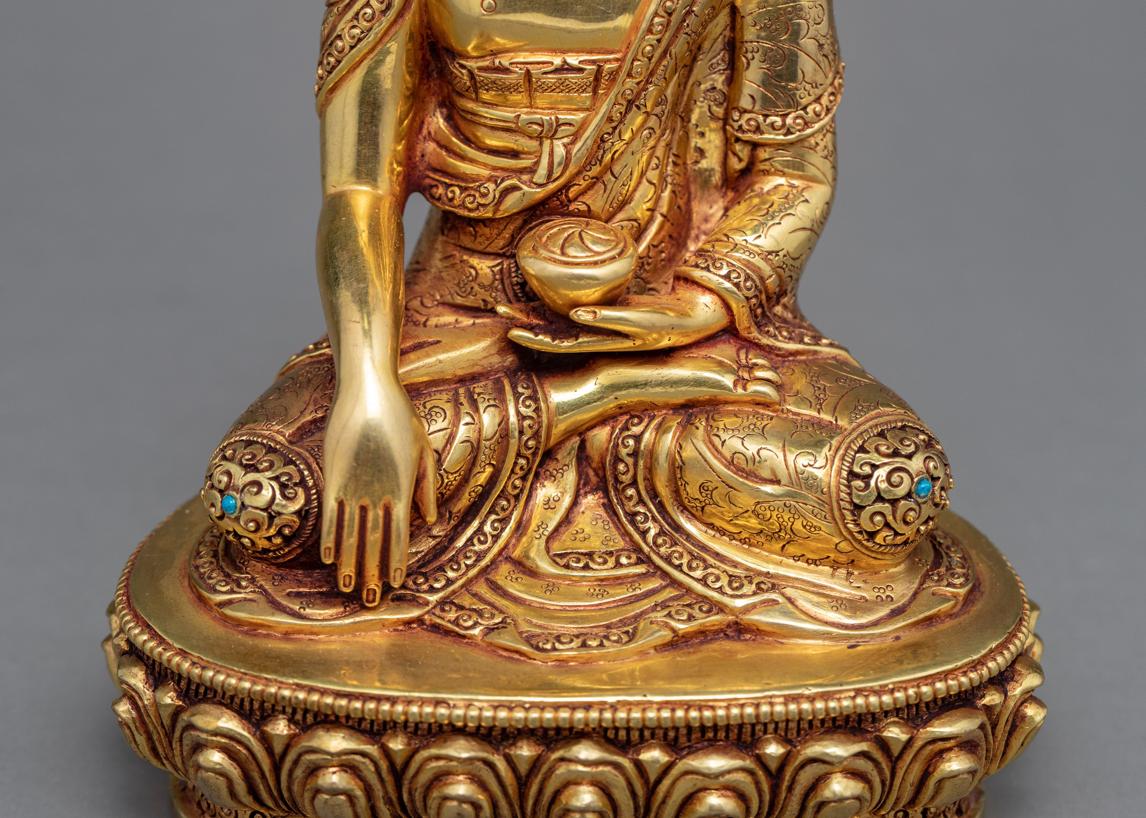 Small Shakyamuni Buddha | Traditional Buddhist Sculpture