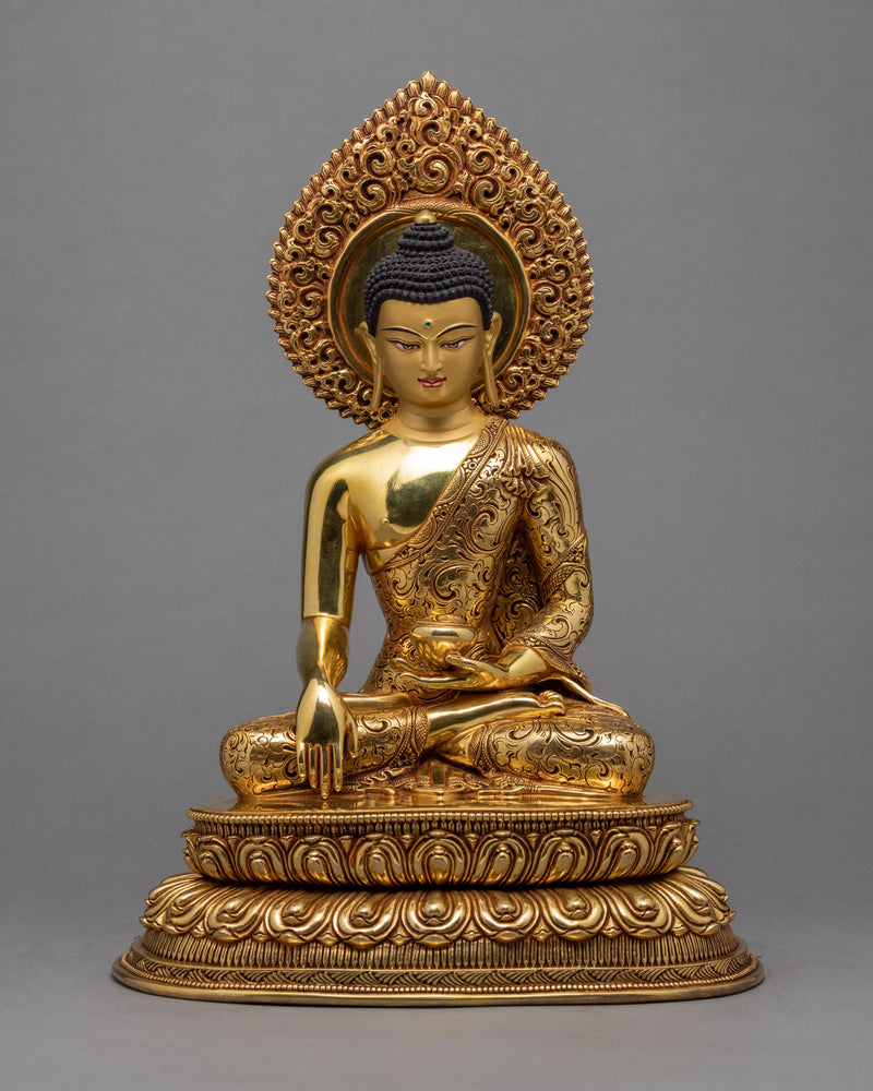 Buddha Shakyamuni statue