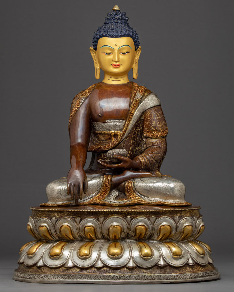 Statue of Buddha Siddhartha Gautama 