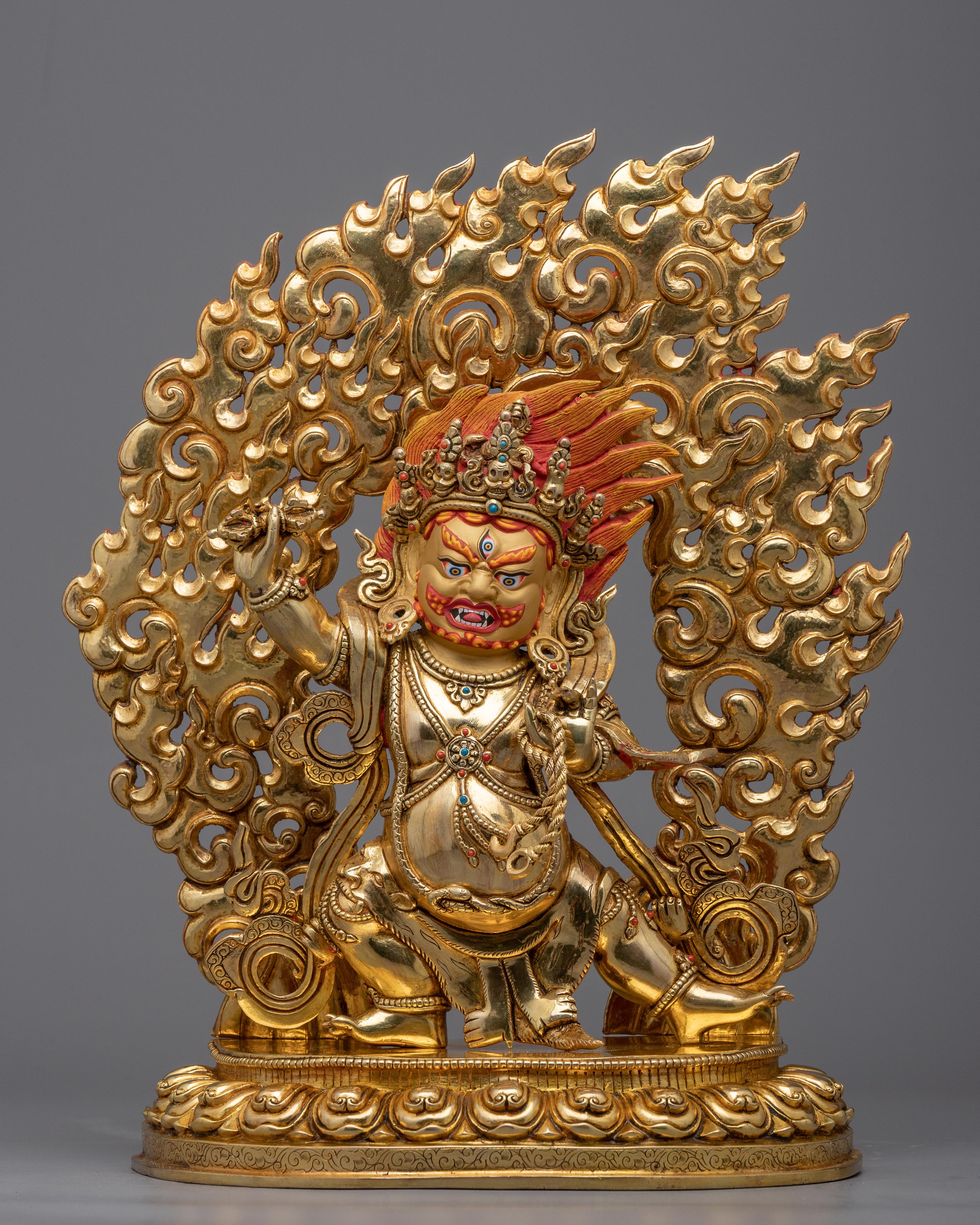 vajra thunderbolt holder vajrapani statue