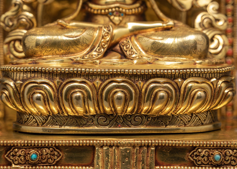 Bodhisattva Avalokiteshvara Statue | Chenrezig in Throne
