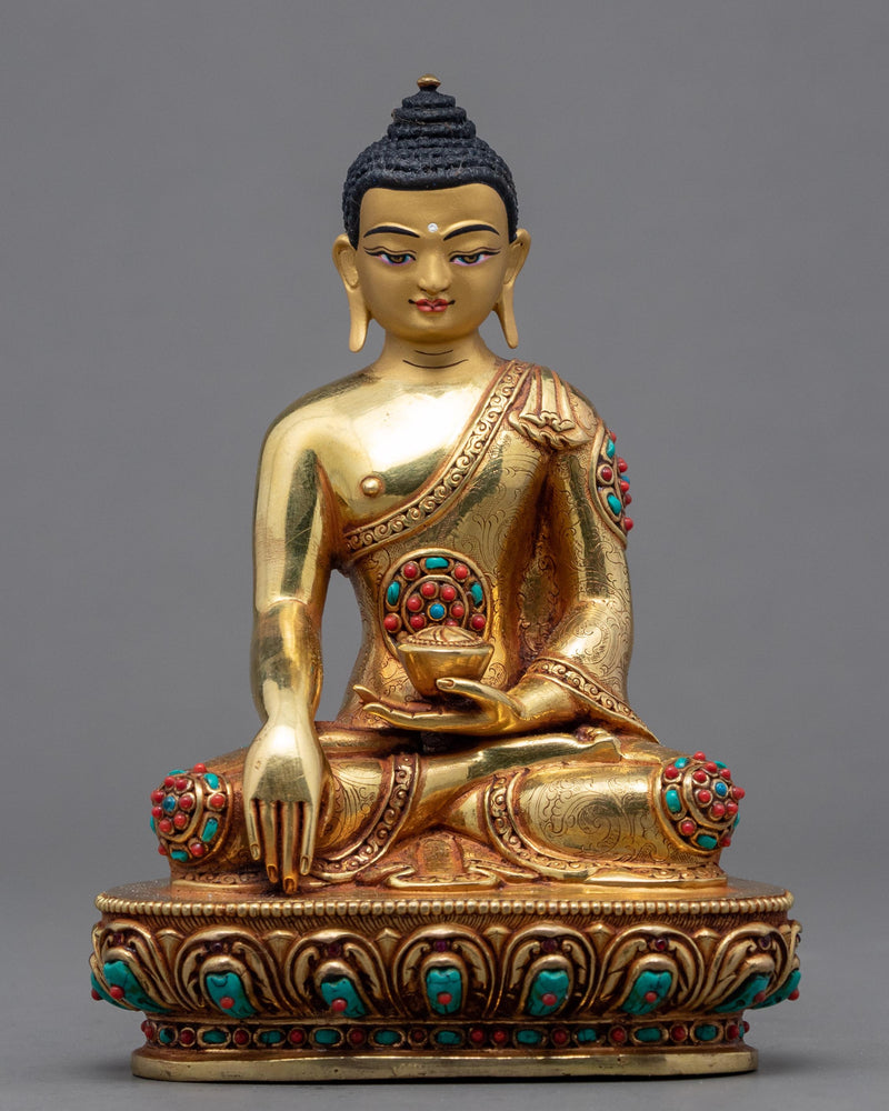 Small Shakyamuni Buddha statue